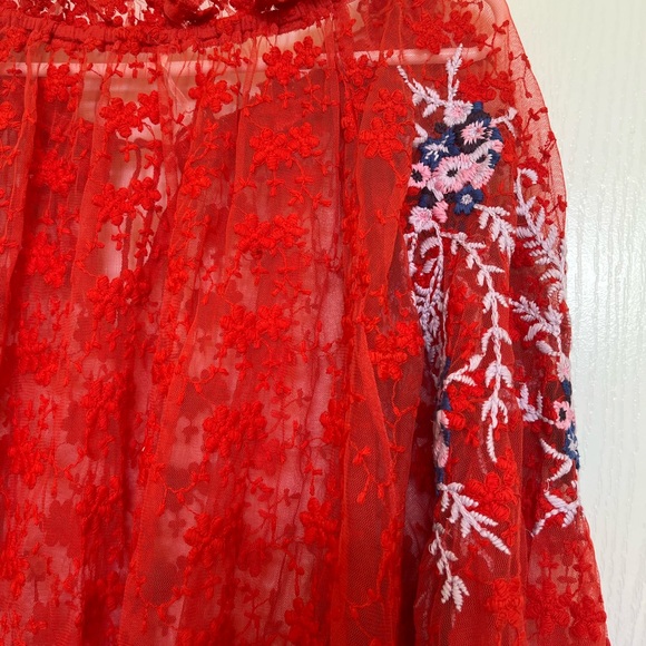 Red Floral Lace Women's Top - Picture 9 of 10